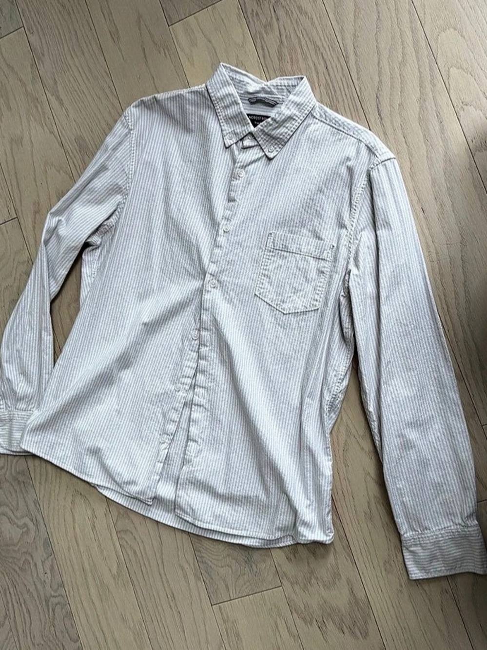 Nordstrom Trim Fit Striped Button Down Shirt in White Size Large